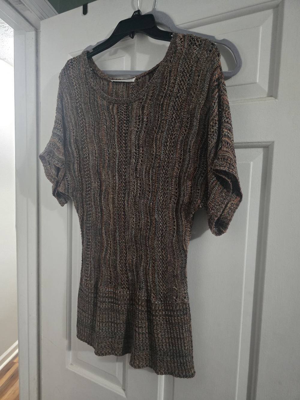A Knitch Above Short-Sleeve Knit Tunic in Mixed Brown and Tan